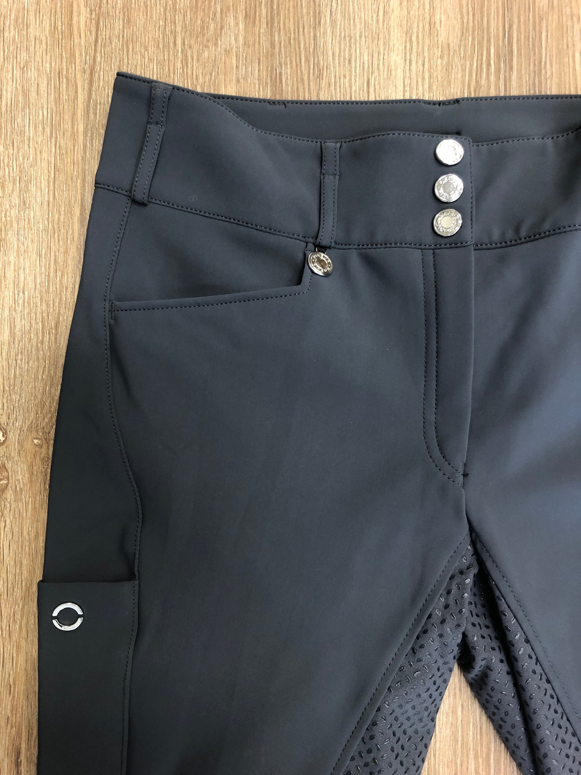 Fine Used Pikeur New Cadela Ladies Full Seat Breeches 34”