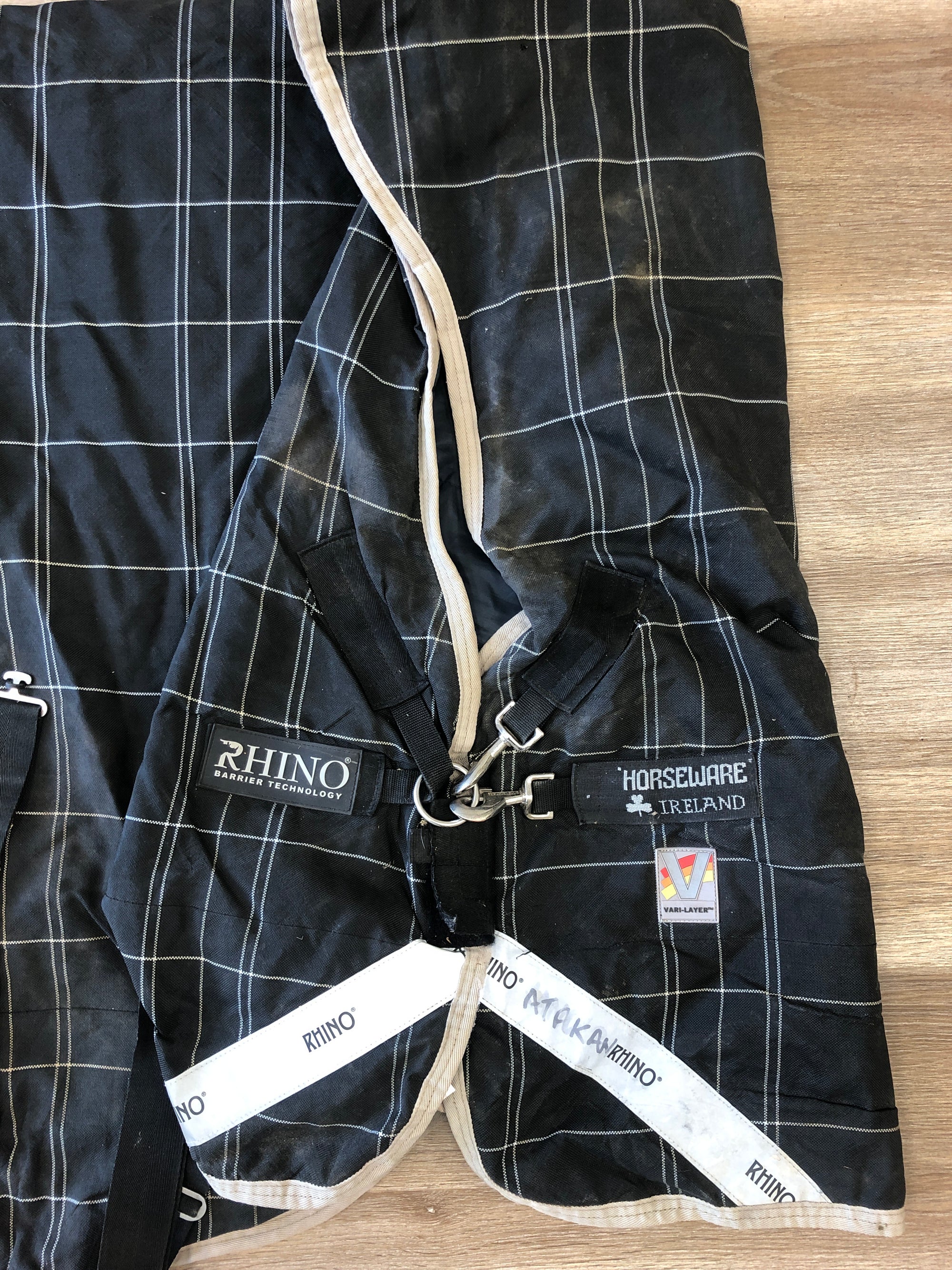 Fine Used 81” Rhino Wug Medium Vari-Layer Turnout Blanket