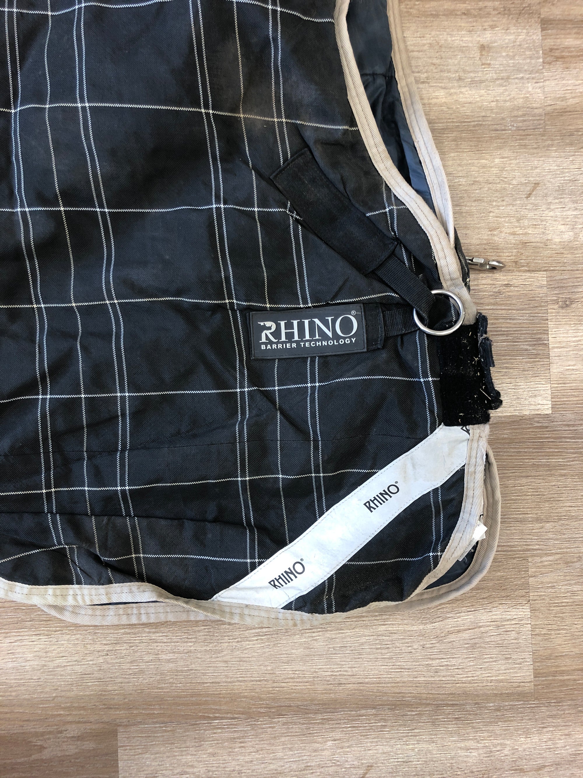 Fine Used 81” Rhino Wug Medium Vari-Layer Turnout Blanket