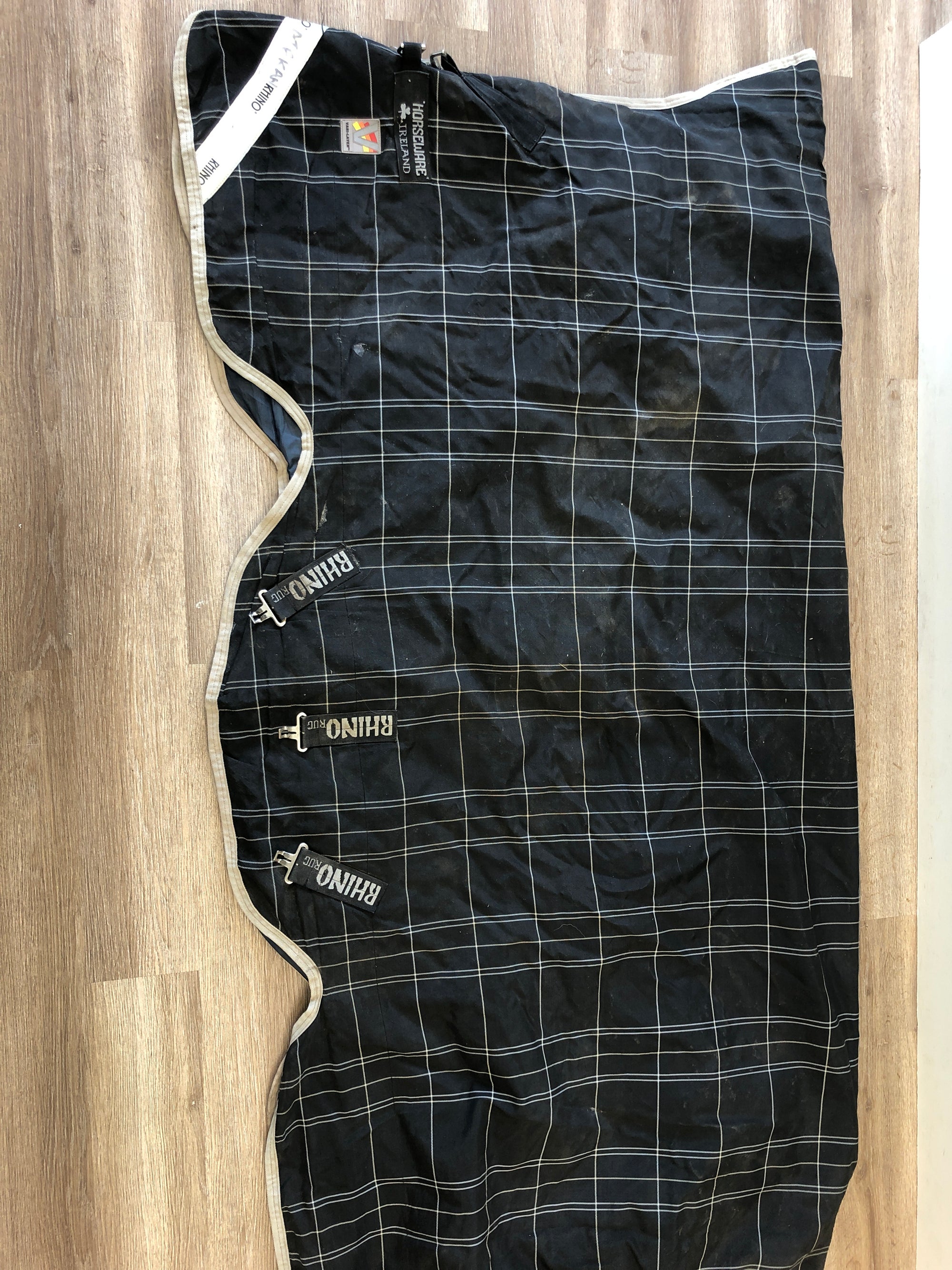 Fine Used 81” Rhino Wug Medium Vari-Layer Turnout Blanket