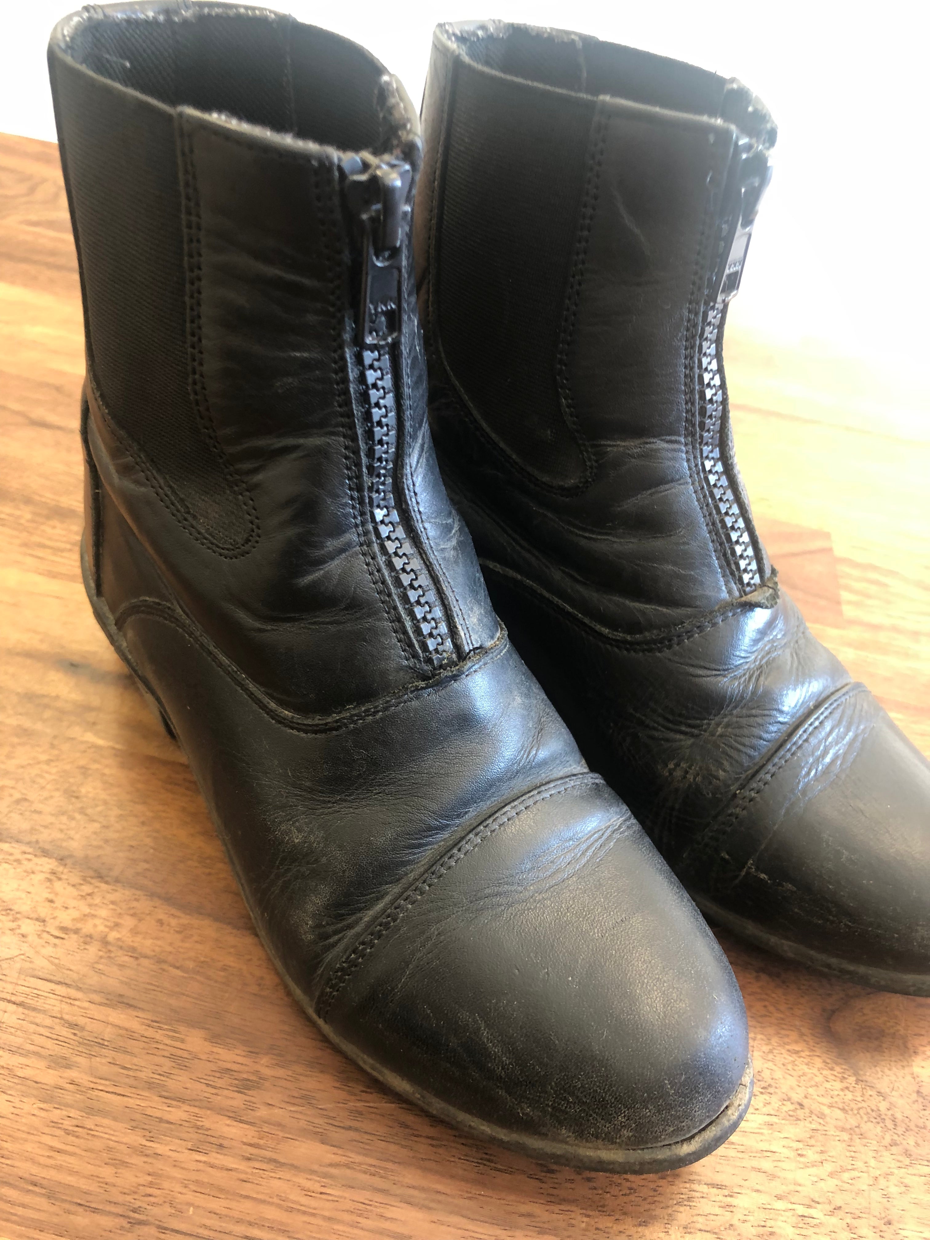 Kid s Old West Zip Up Leather Paddock Boots Size 1