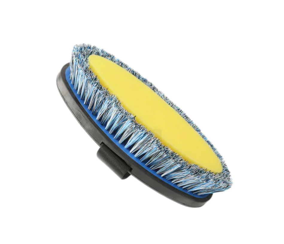 Shires EZI-GROOM Grip Body Brush with Goat Hair in Blue Shires EZI-GROOM Grip Body Brush with Goat Hair in Blue