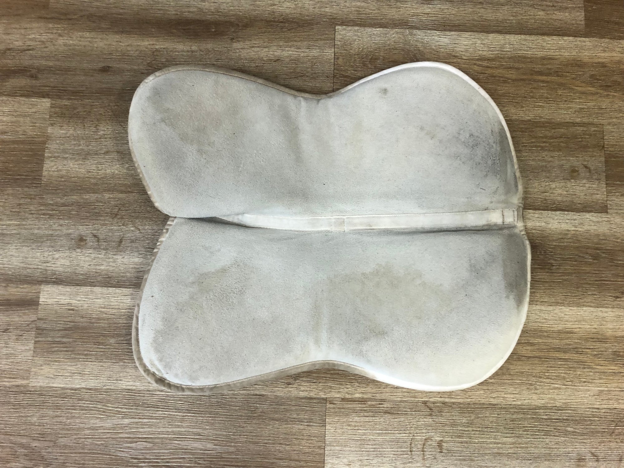 White Ogilvy Half Pad
