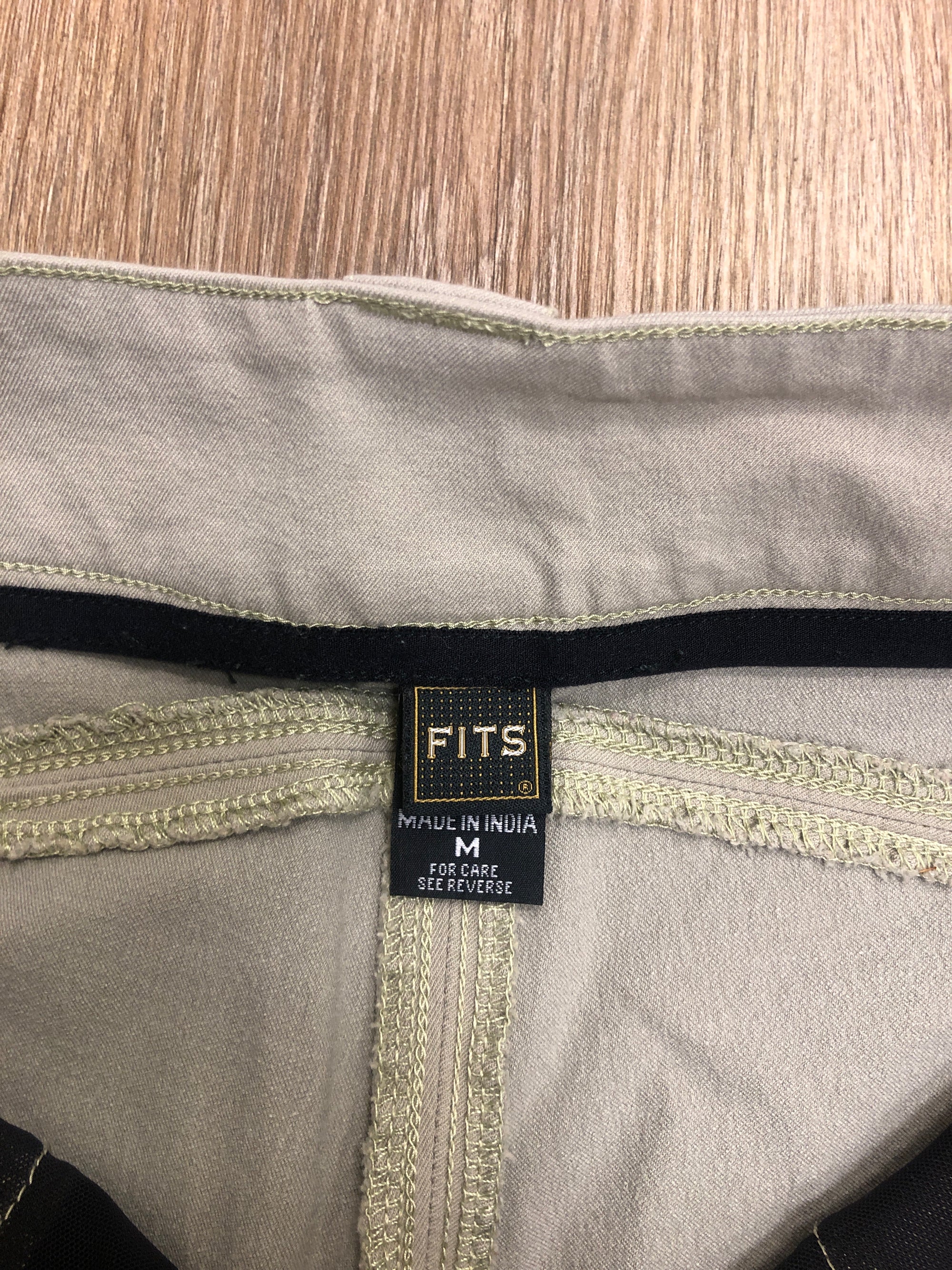Fine Used FITS Classic Hunter Breeches (Medium) - Horse & Hound Tack Shop 