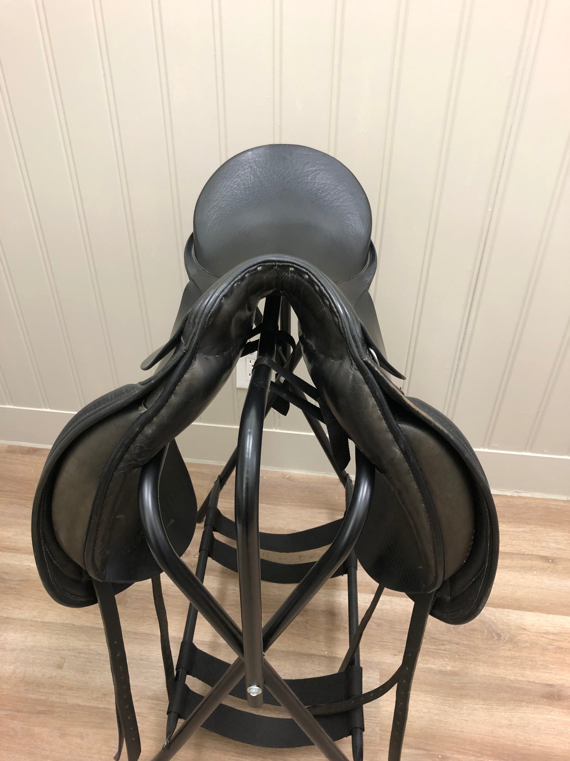 Fine Used 18” Schleese Dressage Saddle