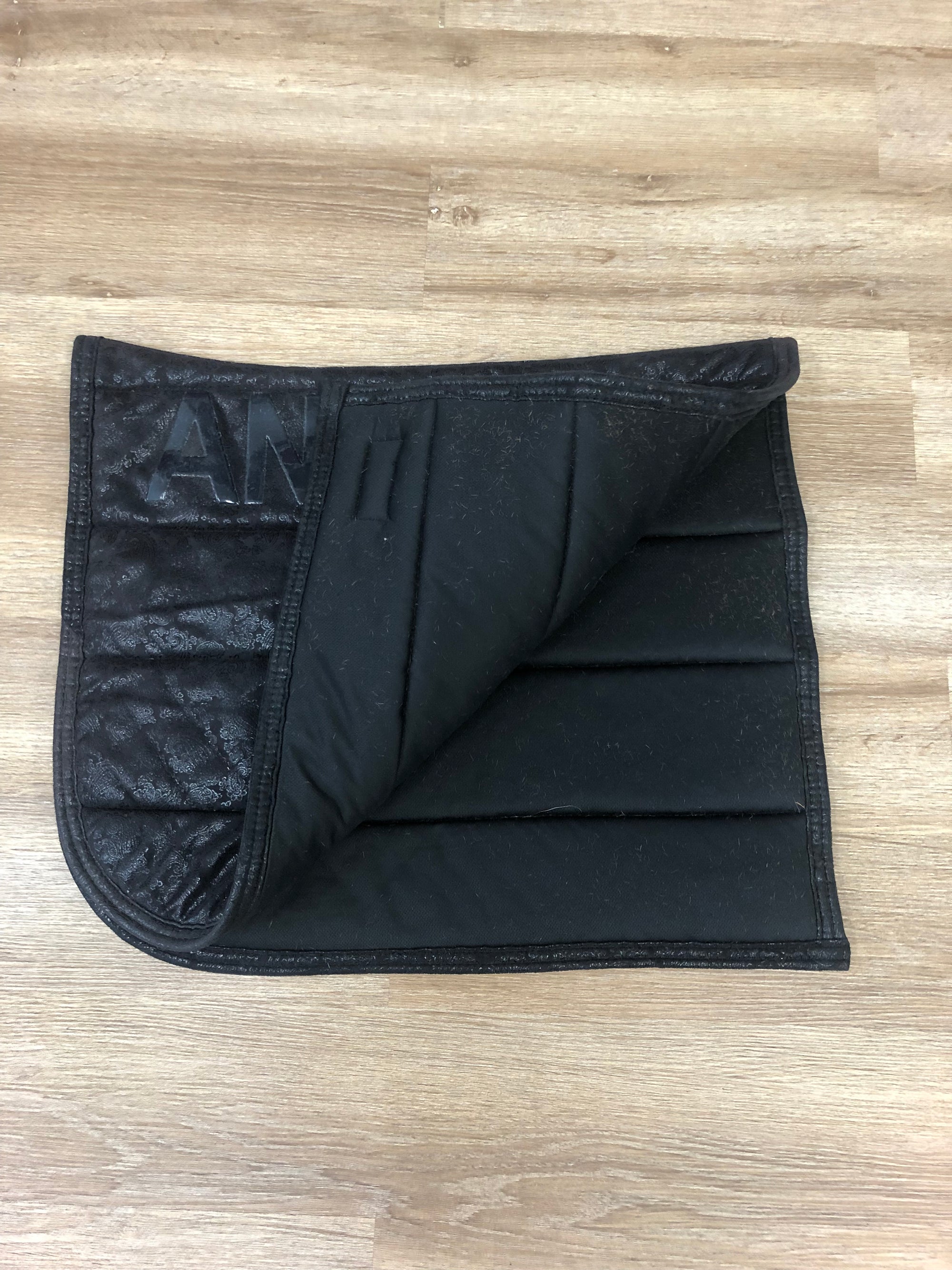 ANKY Black w/ Shimmer Pattern Technical Dressage Padc