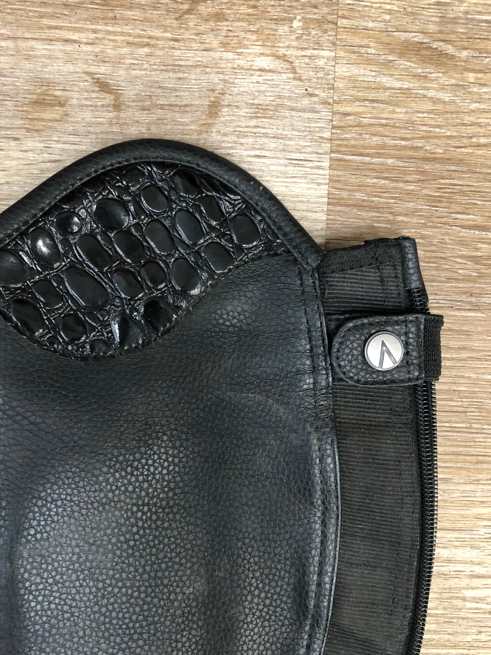Auken Cumbria Synthetic Half Chaps - L