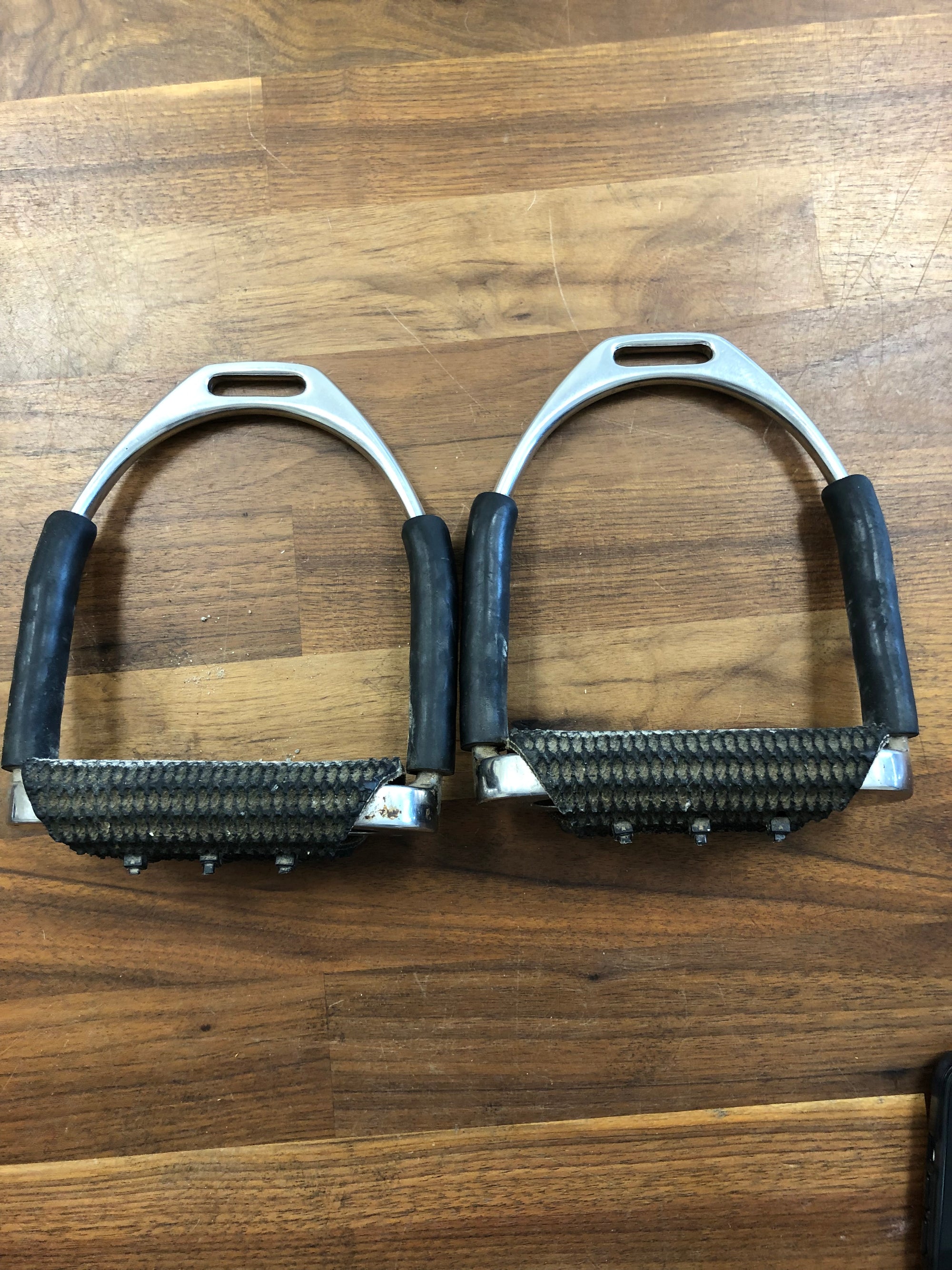Jointed Stirrup Irons