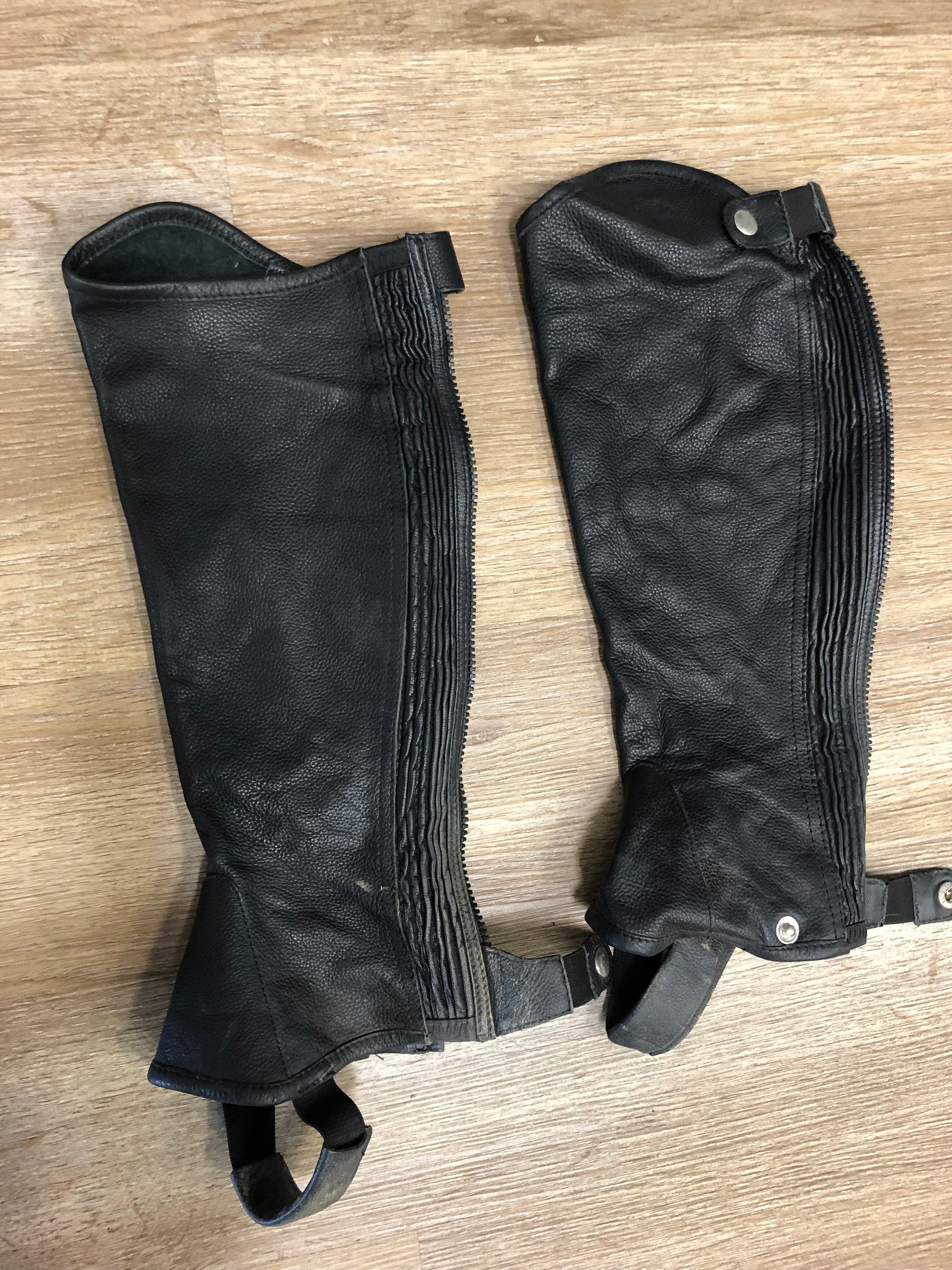 Can-Pro Black Leather Half Chaps - L