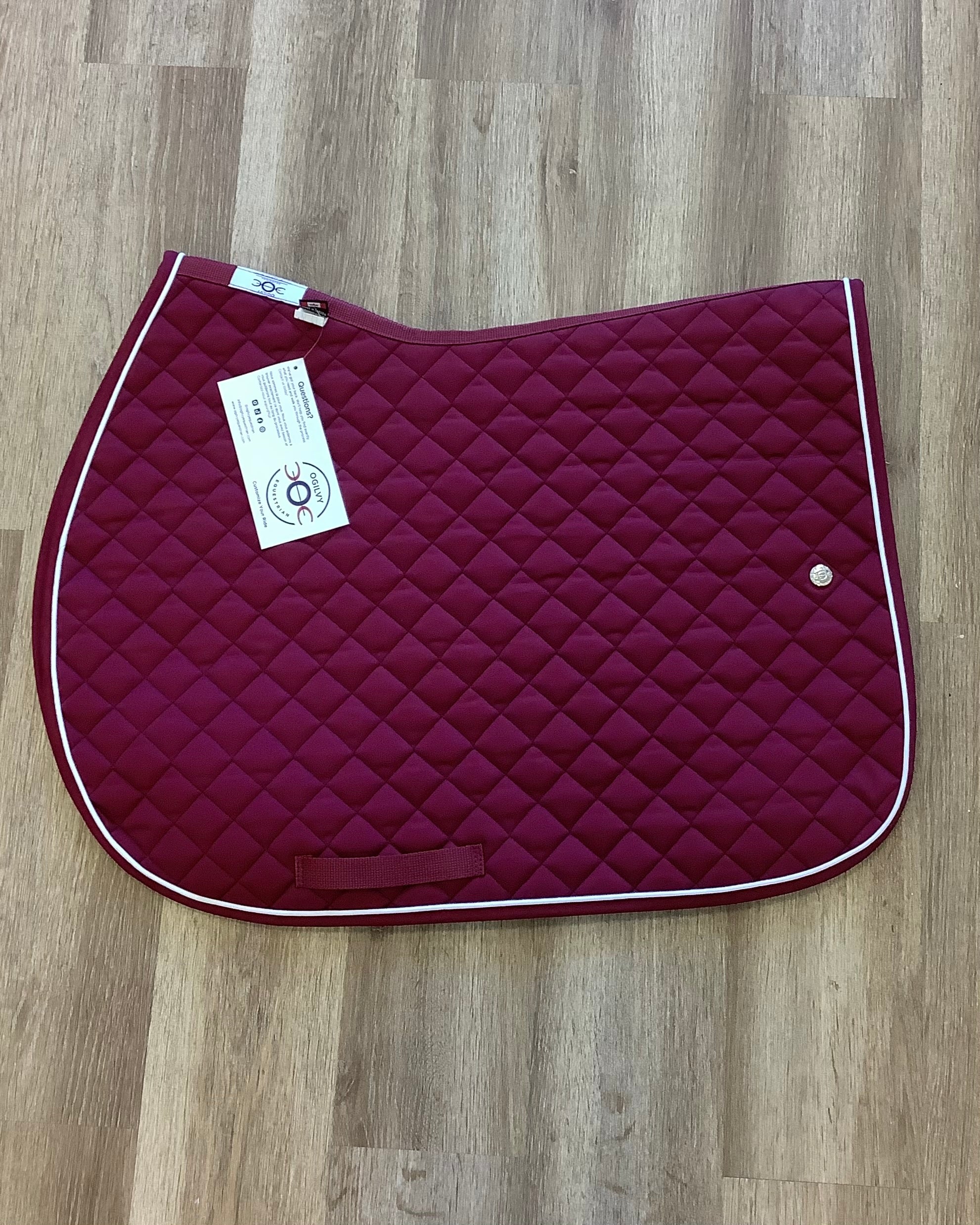 Ogilvy Jumper Profile Pad (Burgundy/White Single Piping)