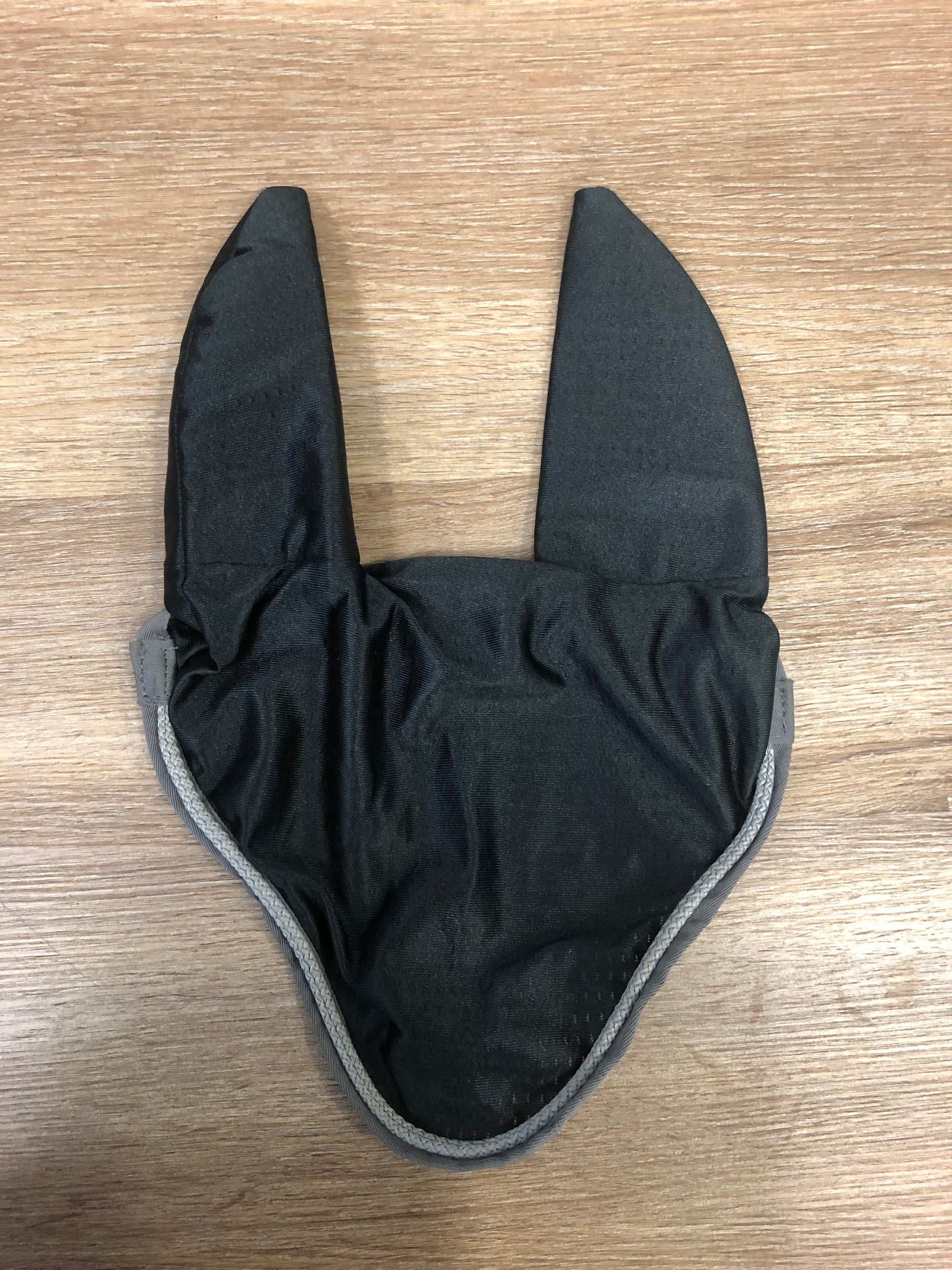 Black Jersey Fabric Foam Ear Bonnet