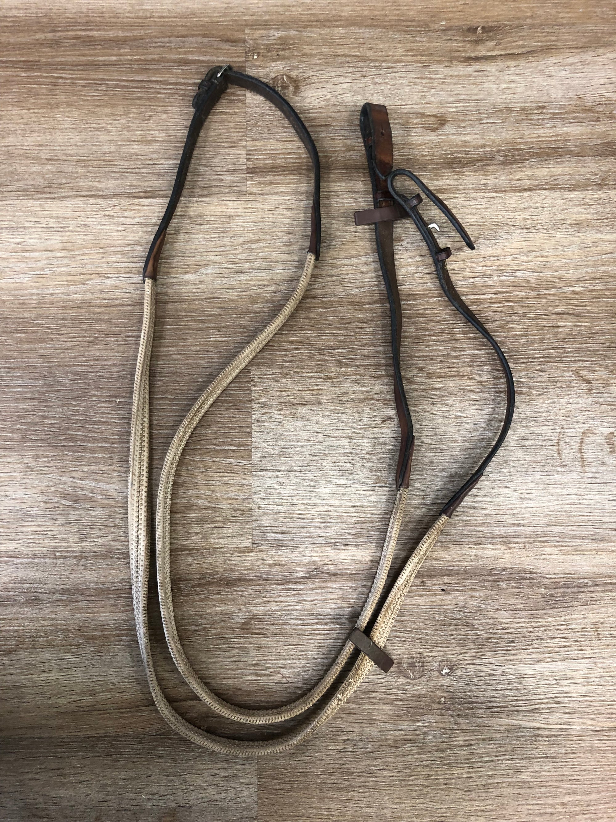 White Rubber Reins
