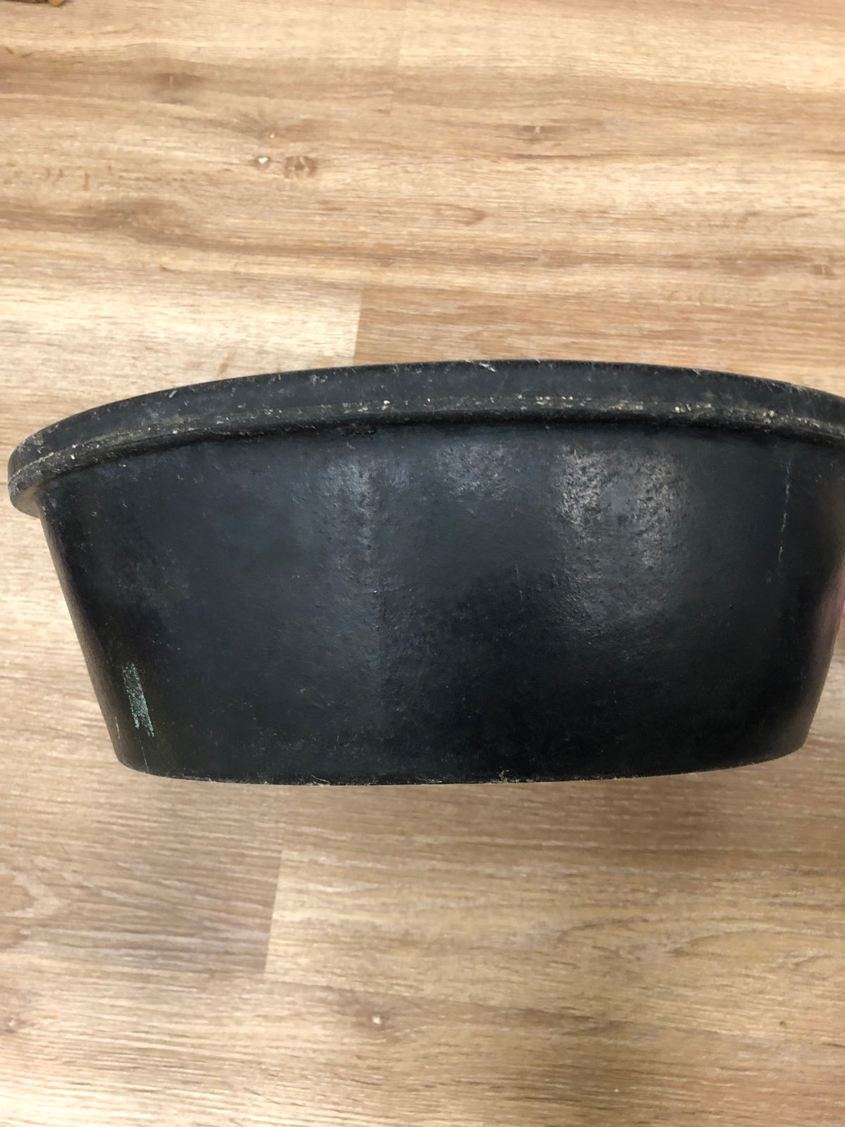 Large Rubber Feed Tub - Horse & Hound Tack Shop 