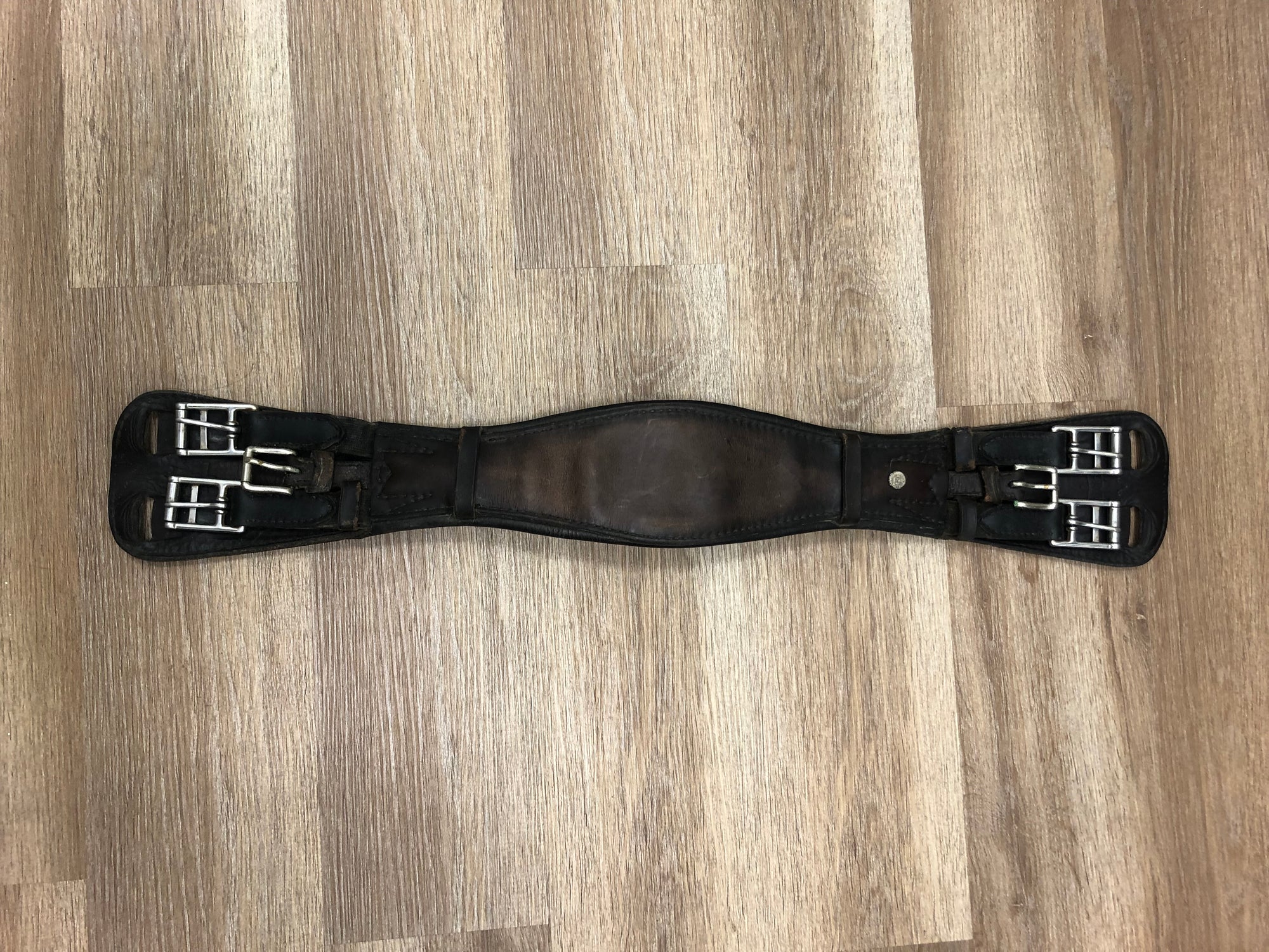 Fine Used 18” Schleese Brown Dressage Saddle &amp; 26” Girth