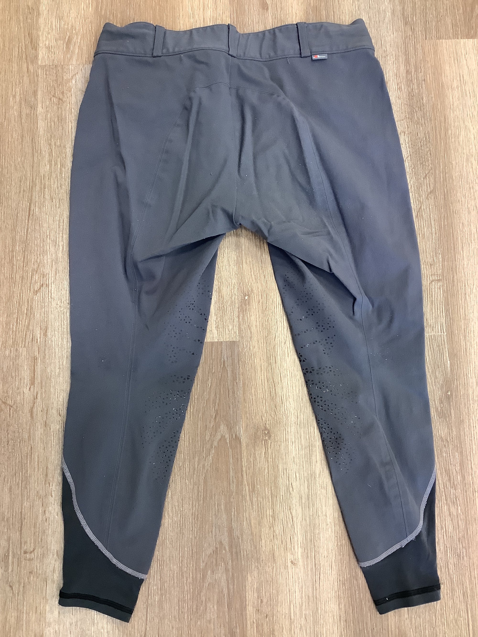 Fine Used Struck 50series Breeches - Horse & Hound Tack Shop 