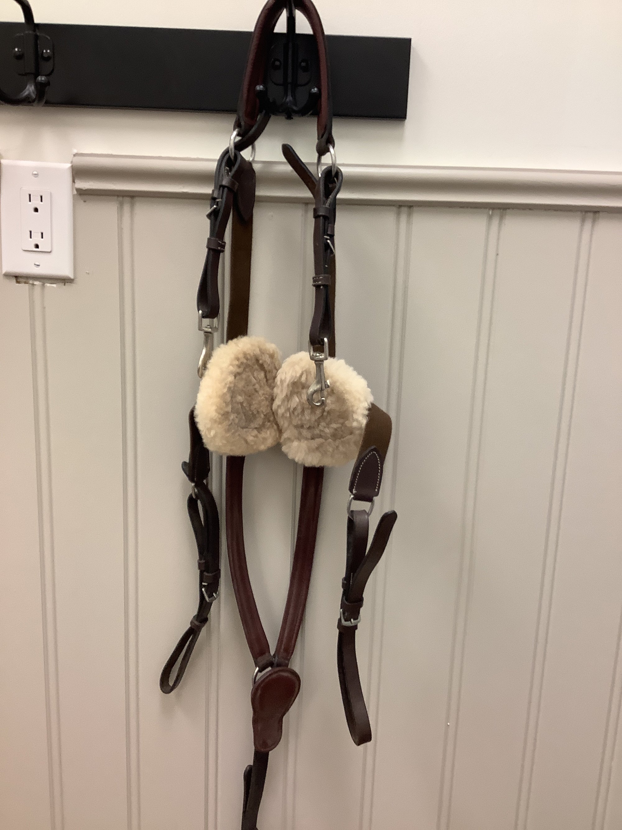 Fine Used HDR 5-Point Breastplate - Horse &amp; Hound Tack Shop 