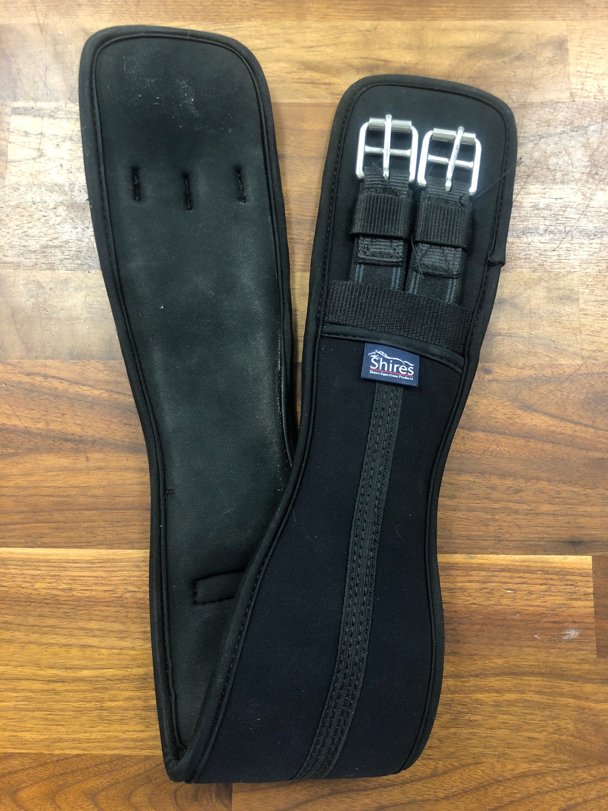 Fine Used Shires Short Girth, 26” - Horse & Hound Tack Shop 