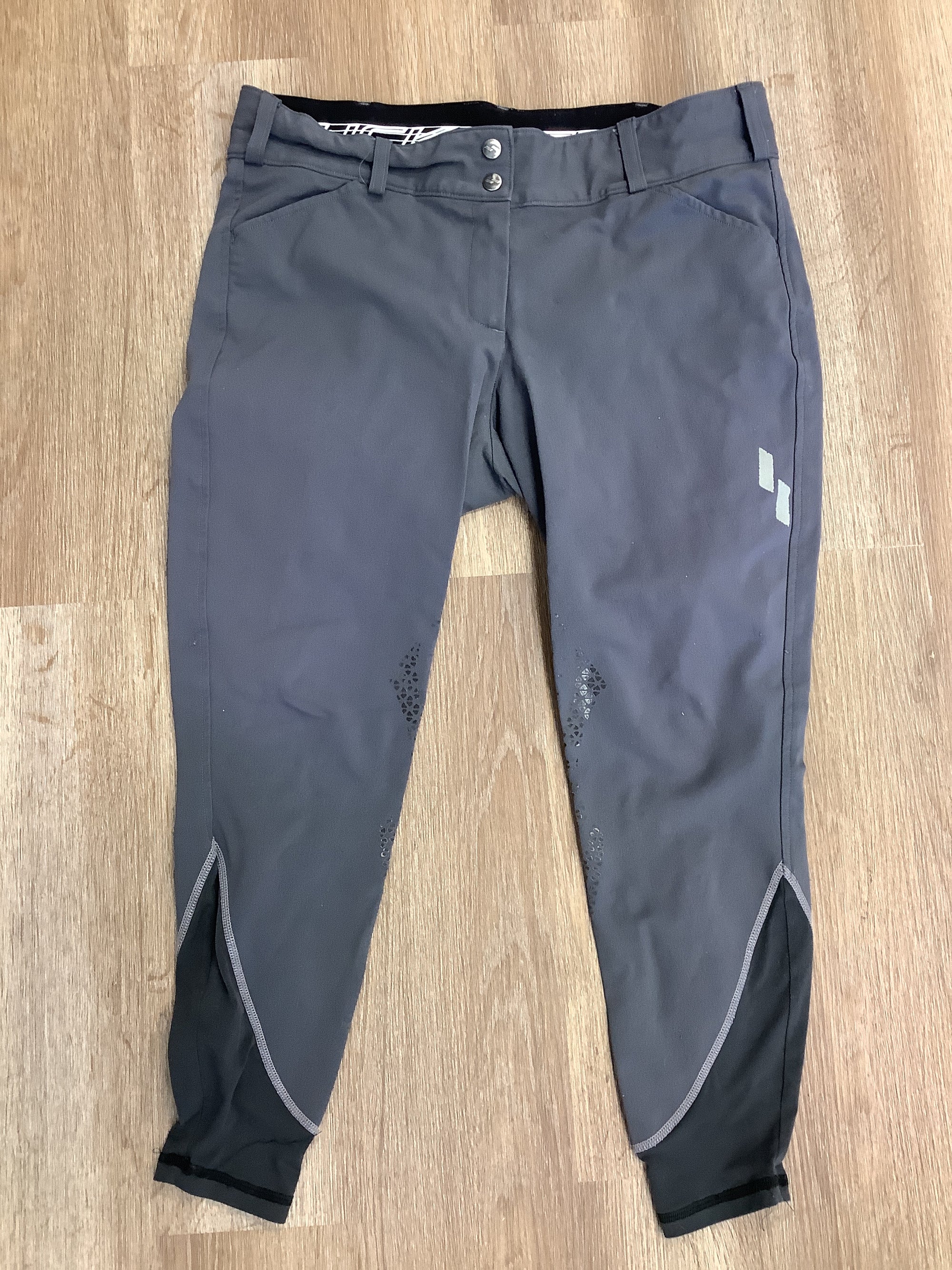 Fine Used Struck 50series Breeches - Horse & Hound Tack Shop 