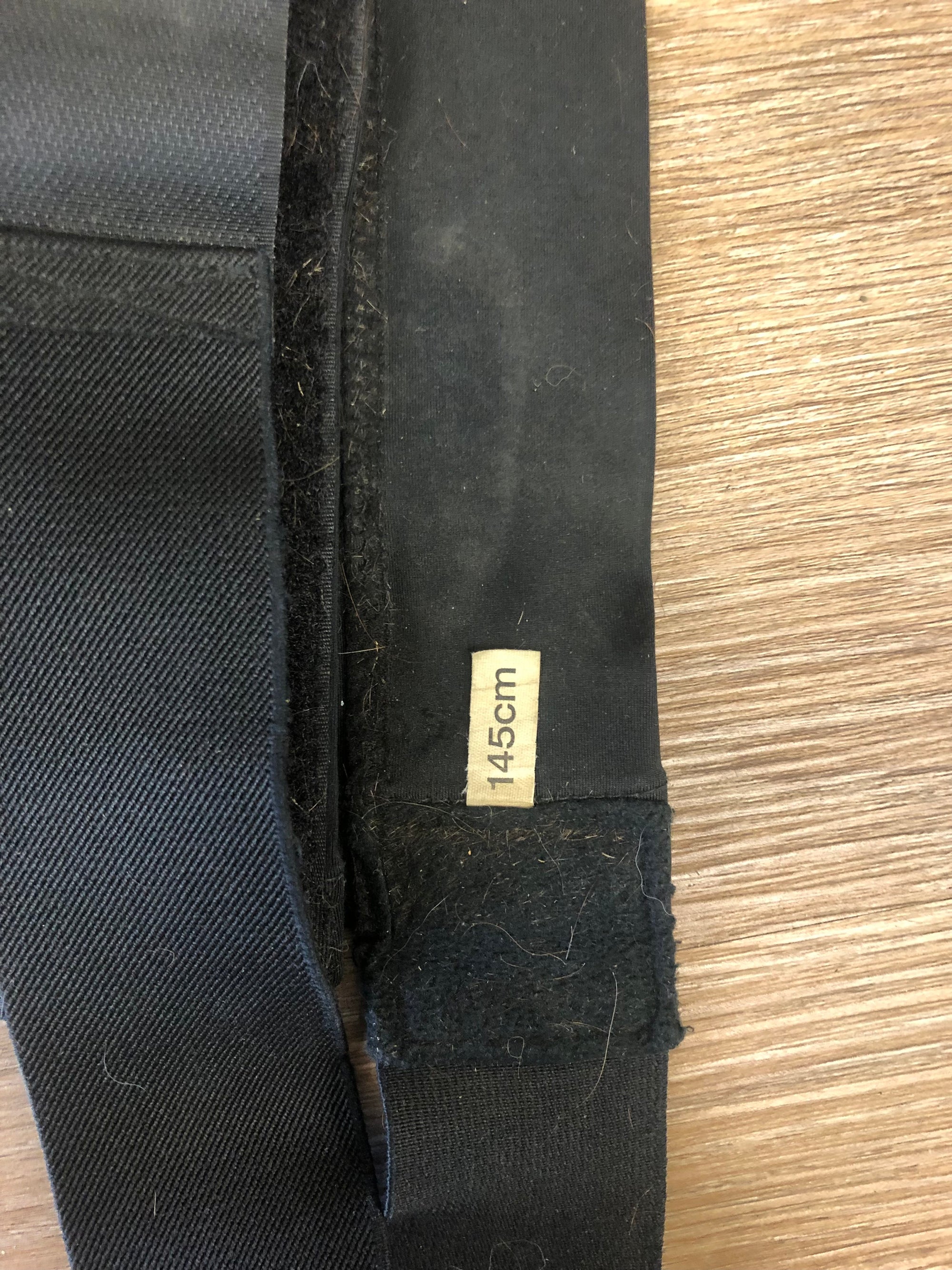 Black Back On Track Shoulder Guard - 145cm