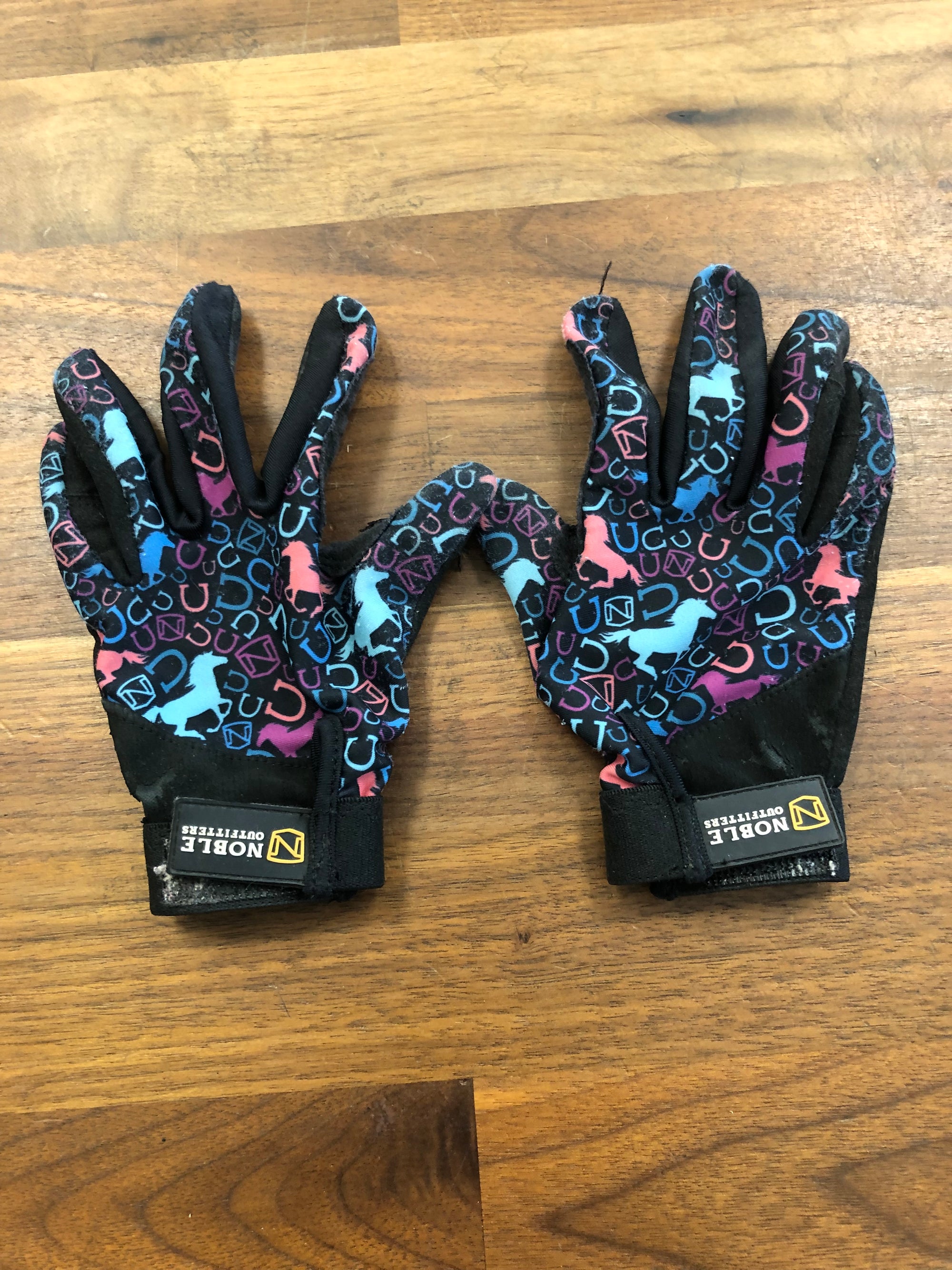 Kids Horse Patterned Gloves