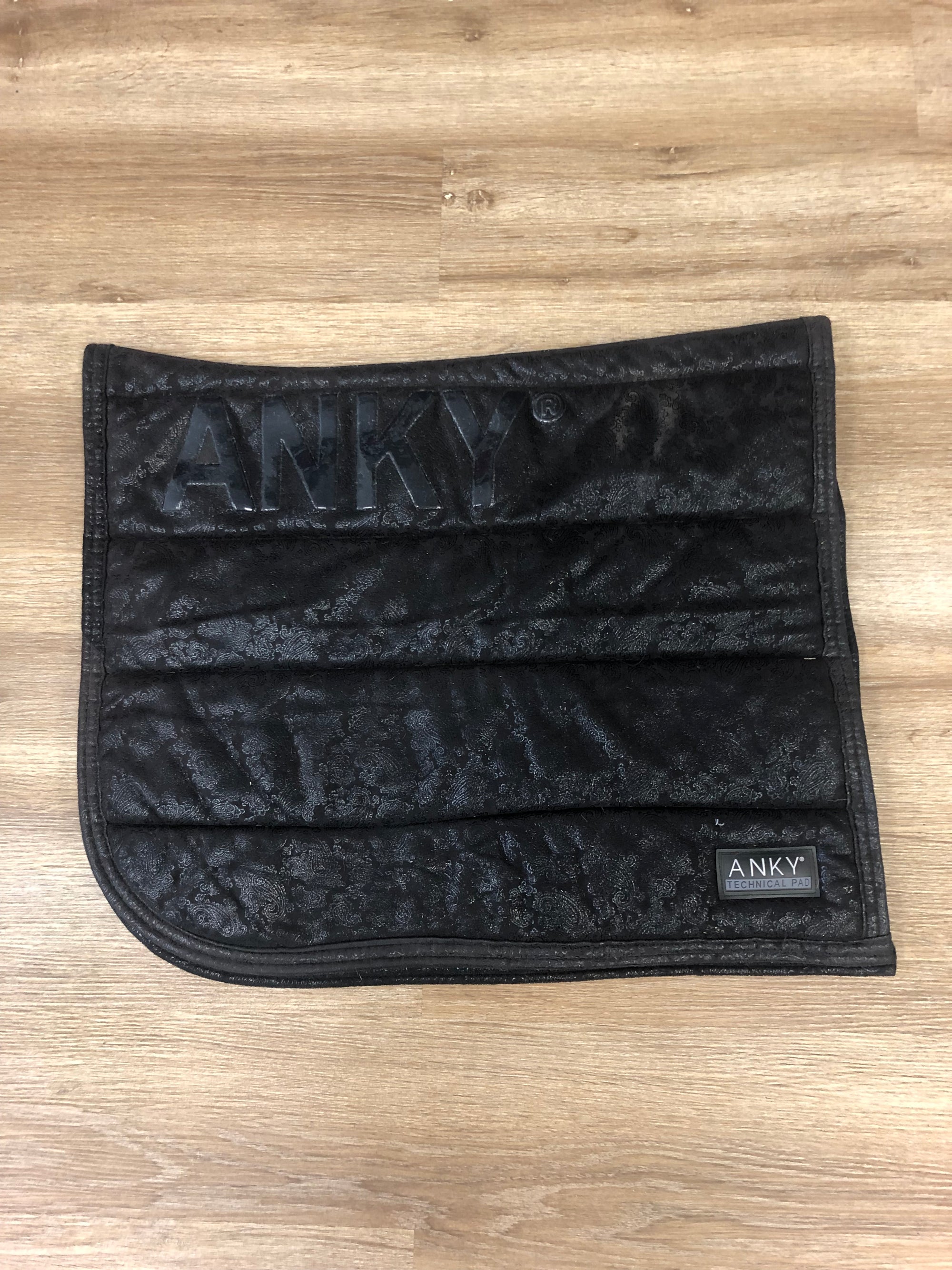 ANKY Black w/ Shimmer Pattern Technical Dressage Padc