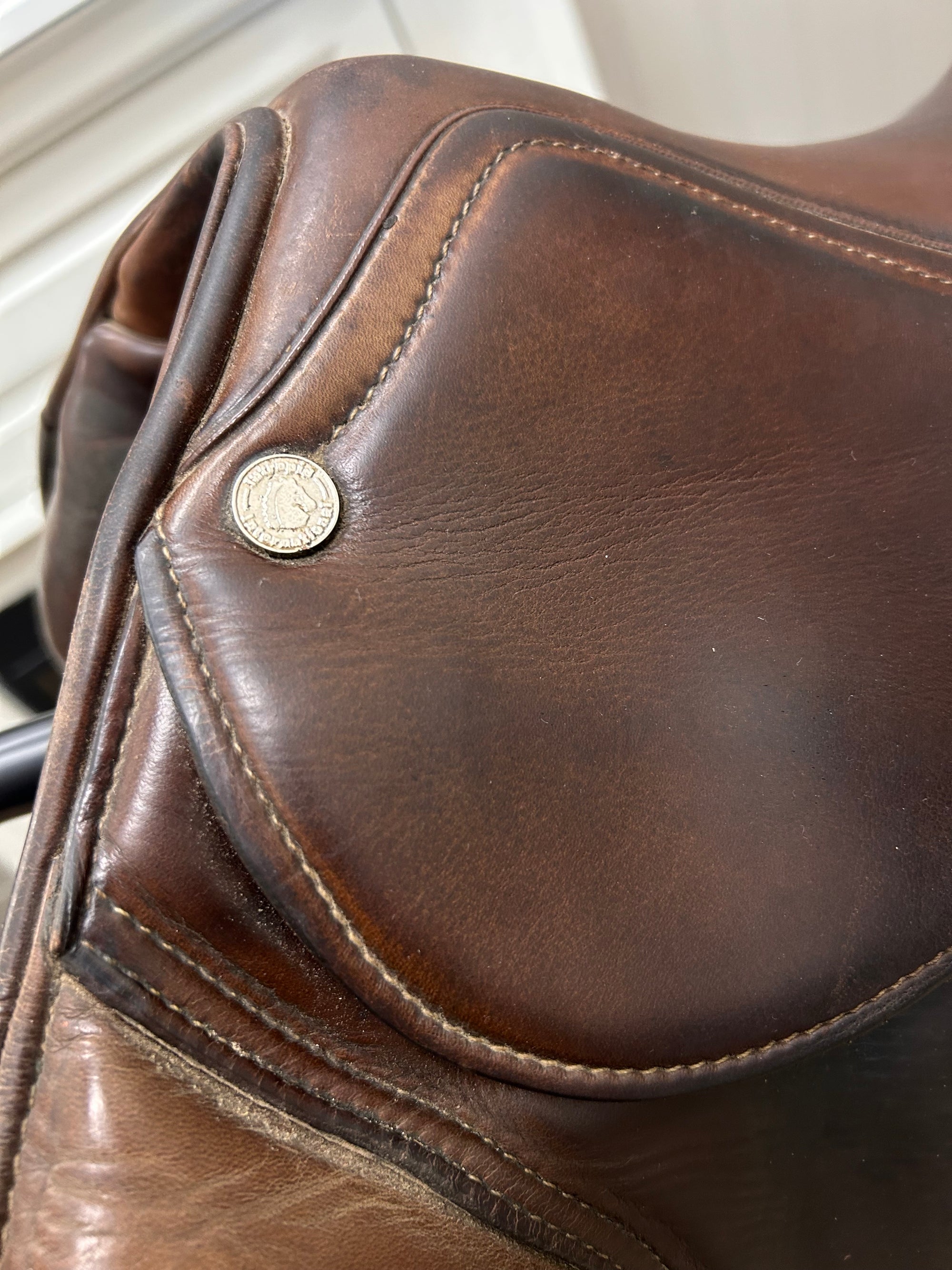 Fine Used 17” Intrepid Gold Saddle - Horse &amp; Hound Tack Shop 