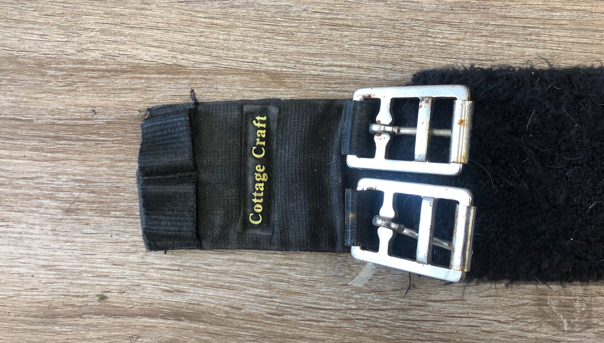 Black Short Girth w/ Fuzzy Cover