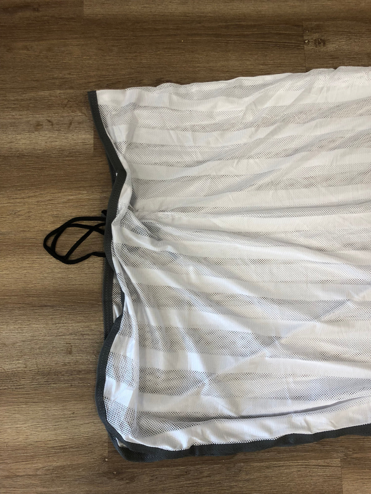 Scrim - 72” White w/ Gray Trim - Horse &amp; Hound Tack Shop 