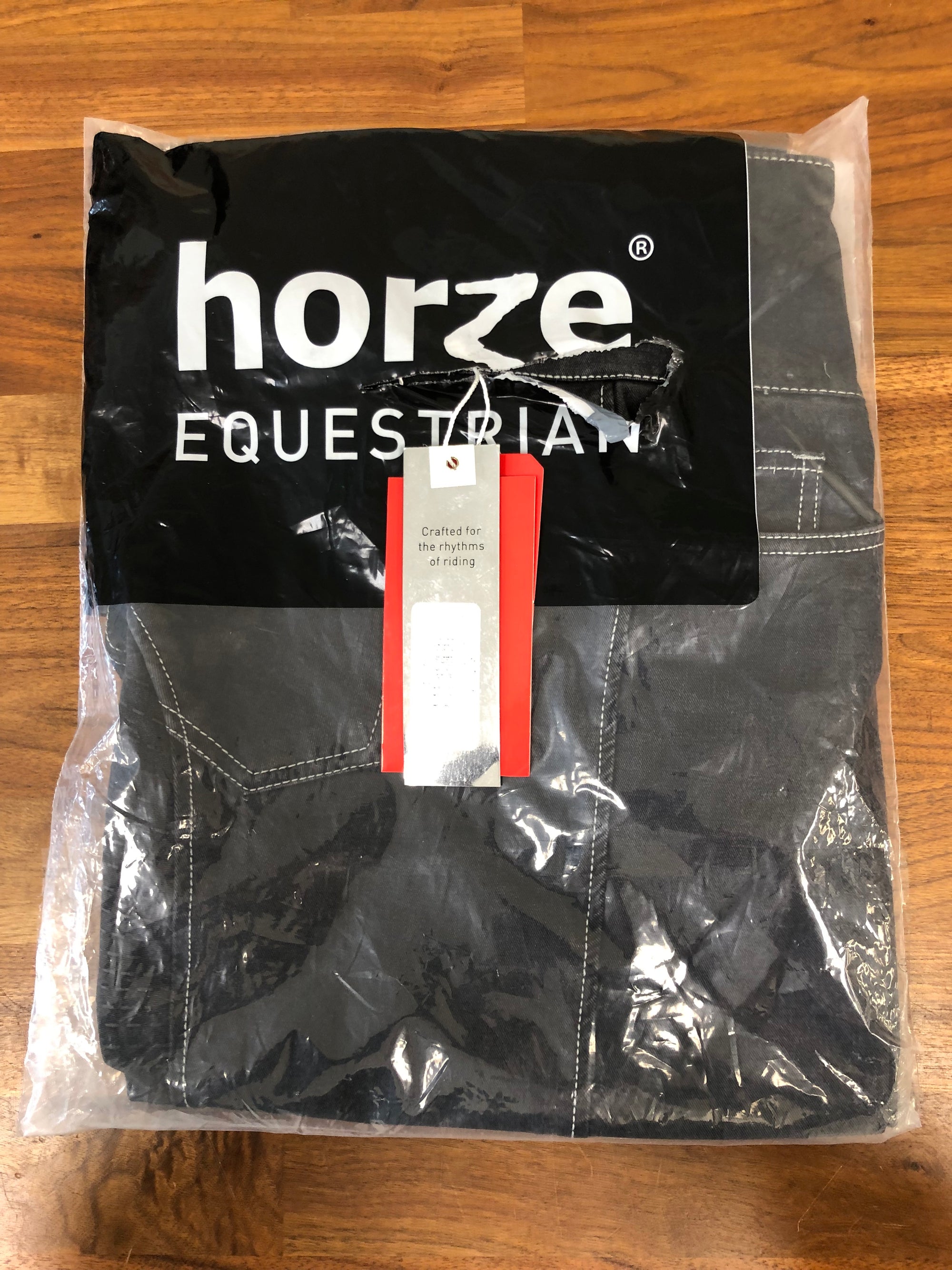 NWT Horze Liza Women’s Denim Silicone FS Breech - 32