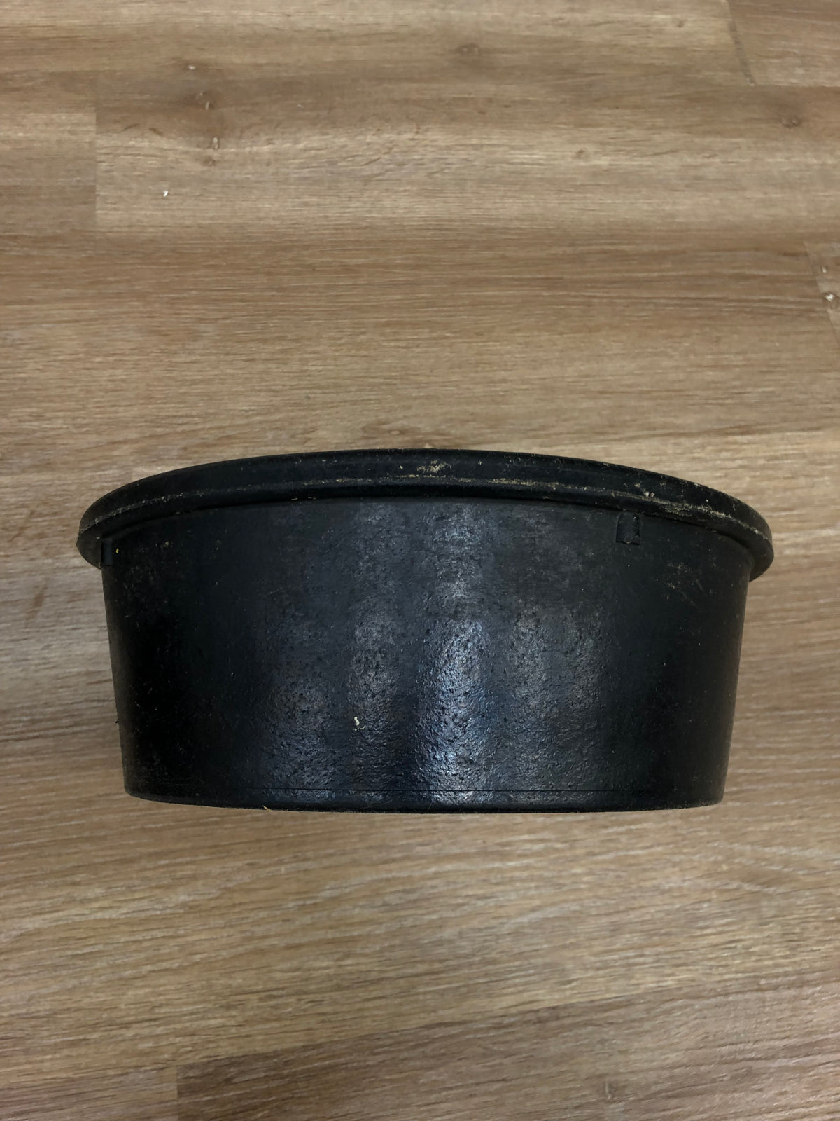 Small Rubber Feed Tub - Horse &amp; Hound Tack Shop 