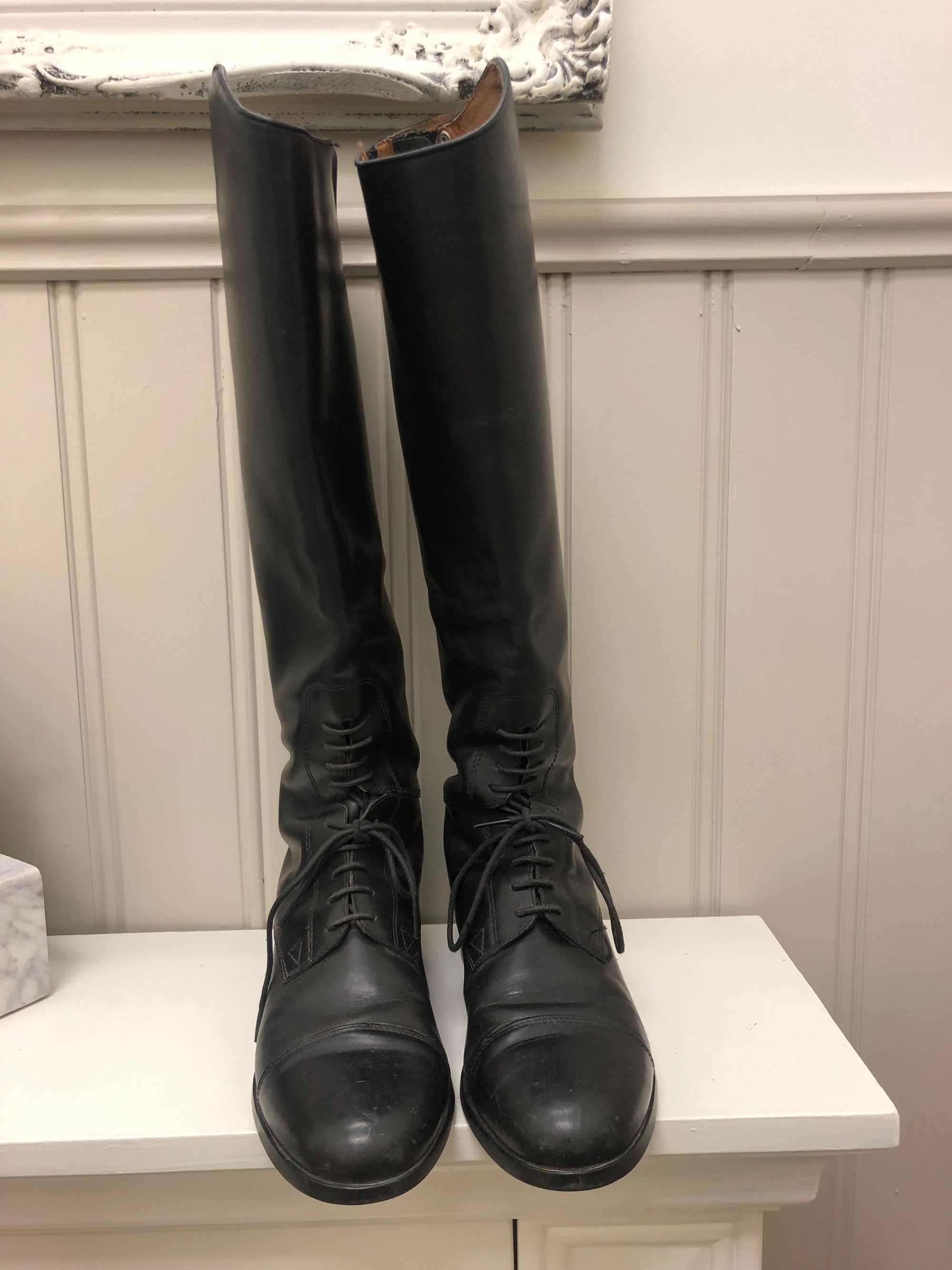 Ariat Ladies Black Leather Tall Boots - 7.5 Full