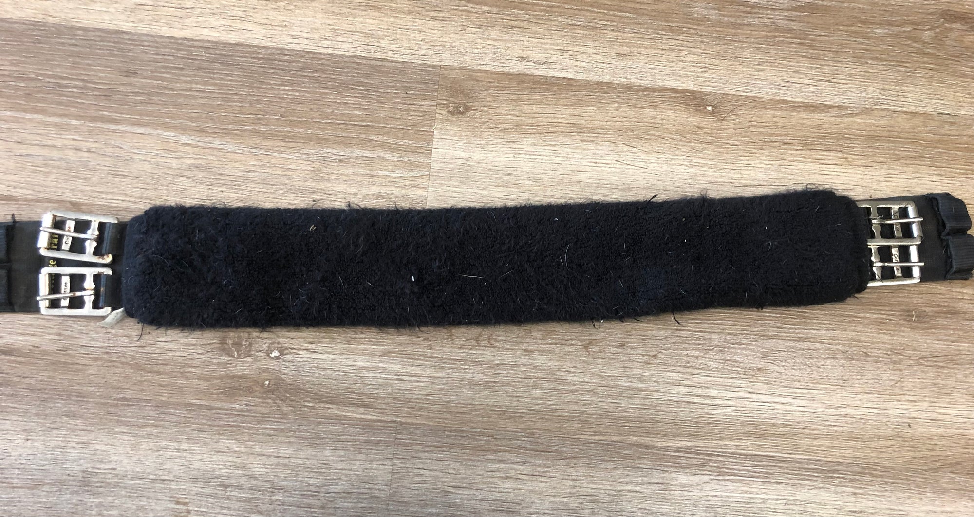 Black Short Girth w/ Fuzzy Cover