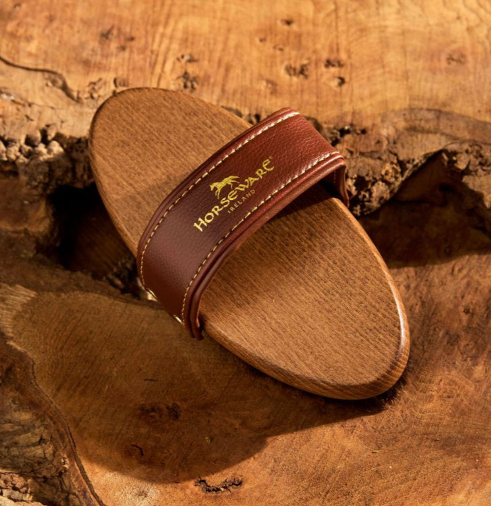 Horseware Signature Body Brush - Horse &amp; Hound Tack Shop 