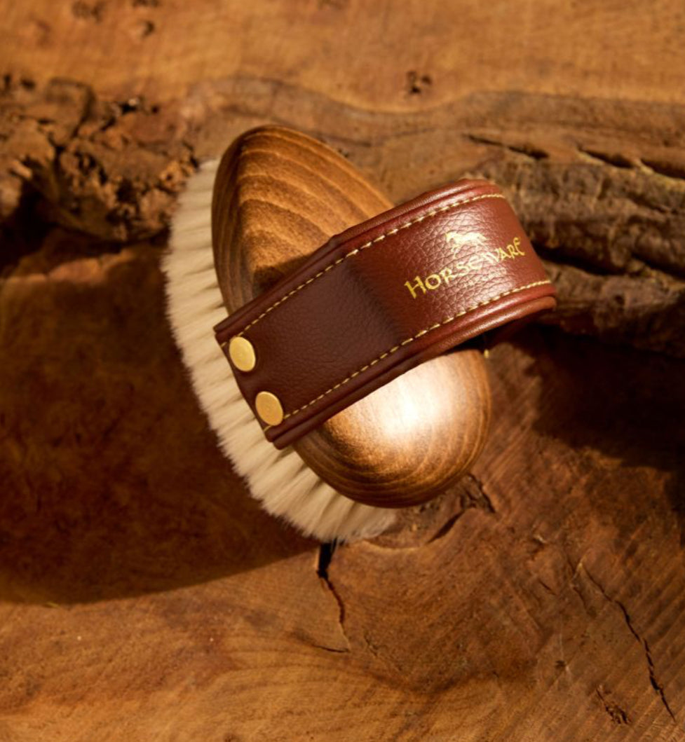 Horseware Signature Face Brush - Horse &amp; Hound Tack Shop 
