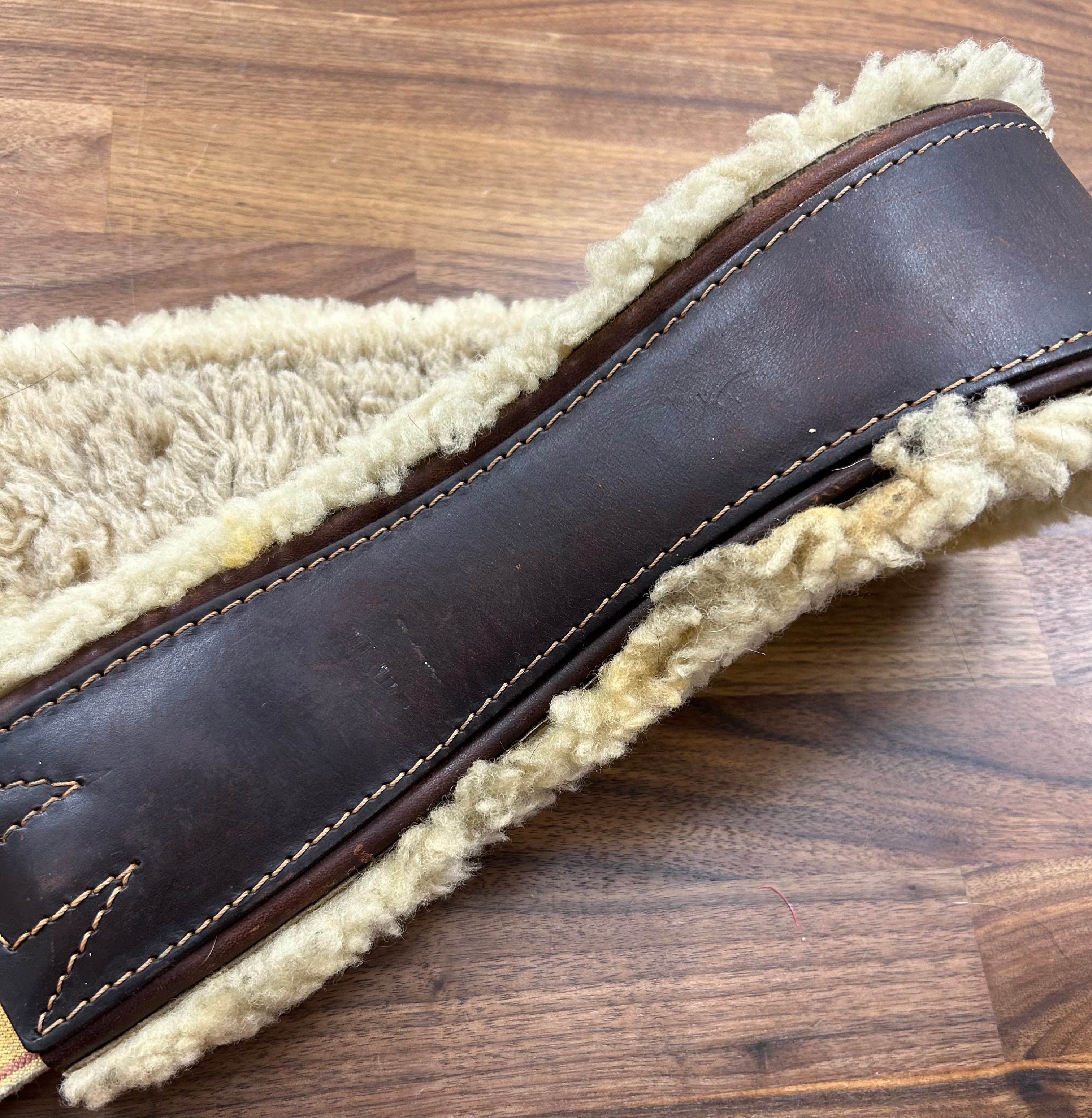 Fine Used Edgewood Sheepskin Girth