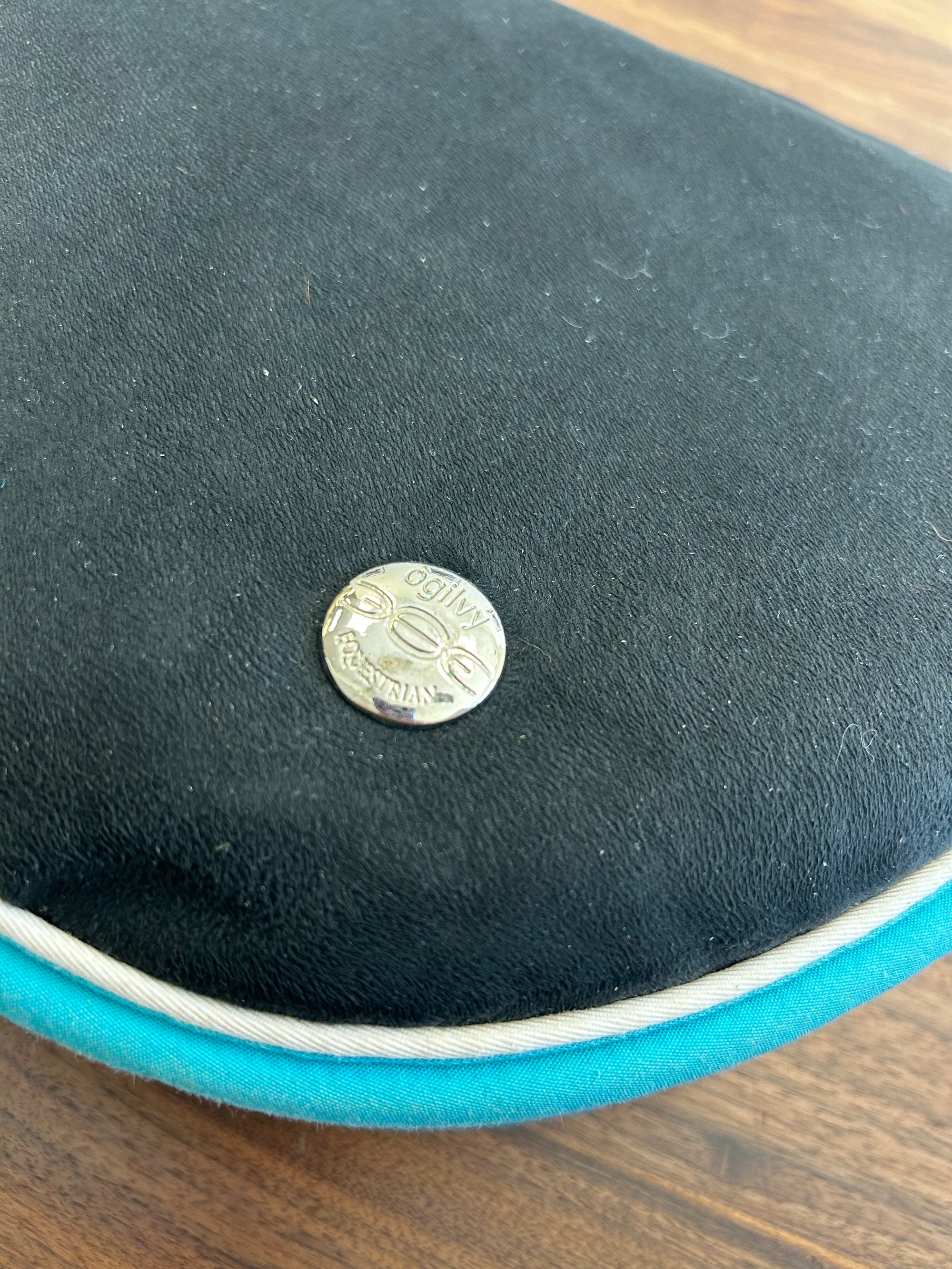 Fine Used Ogilvy Equestrian Memory Foam Half Pad - Black /Teal - Horse &amp; Hound Tack Shop 
