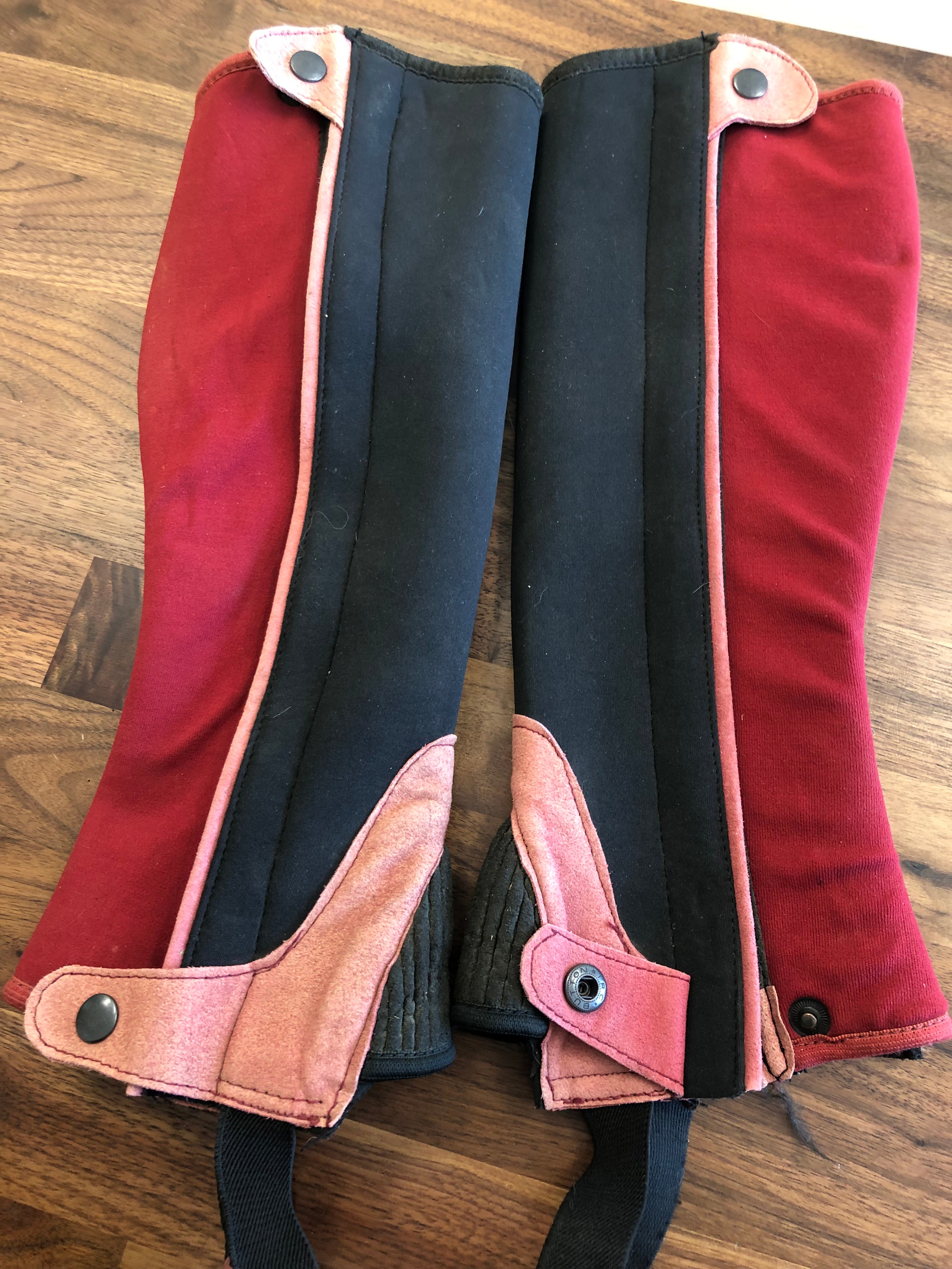 Synthetic Half Chaps - Black/Red