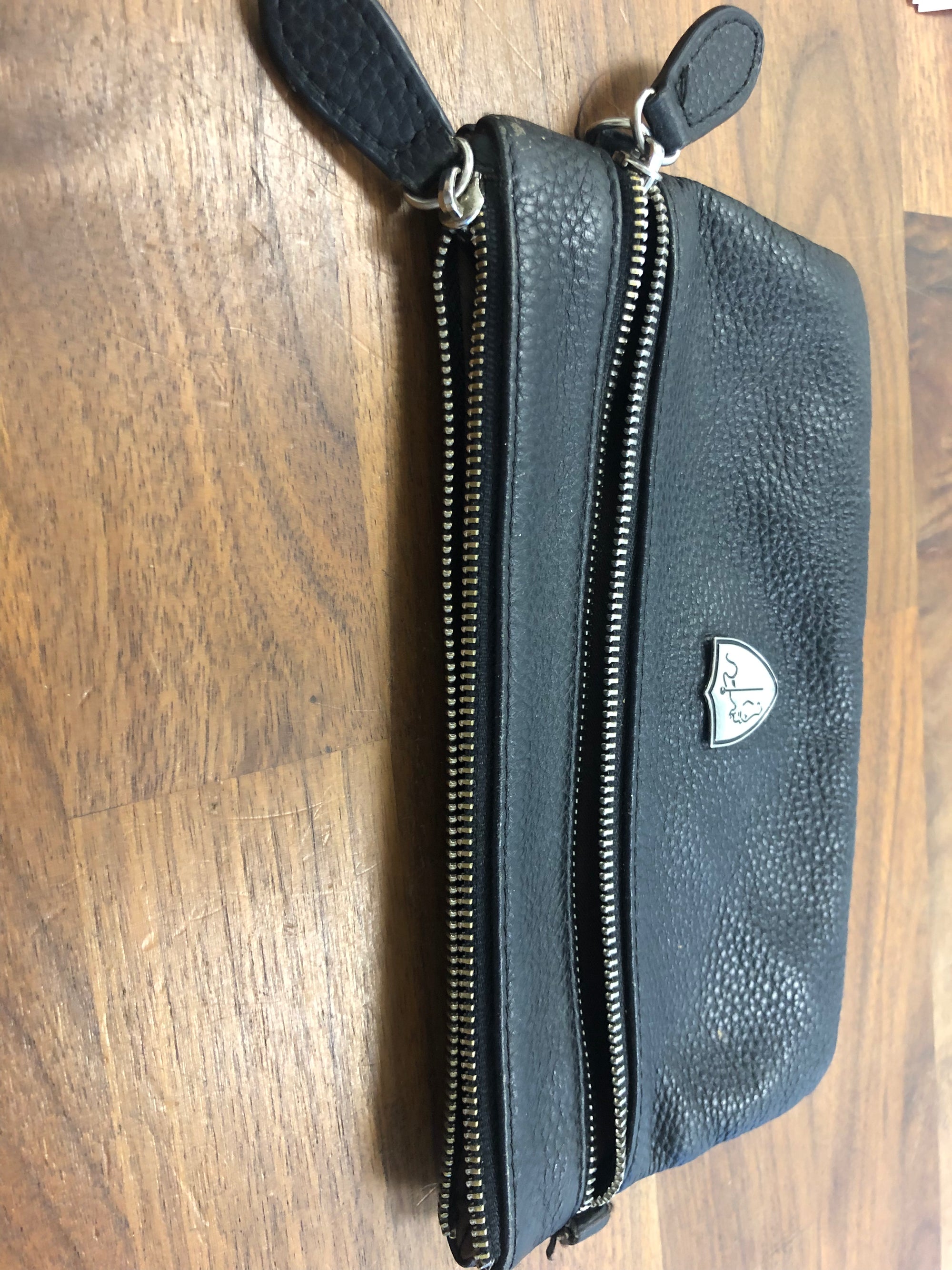 Fine Used Black Knight Belt Bag