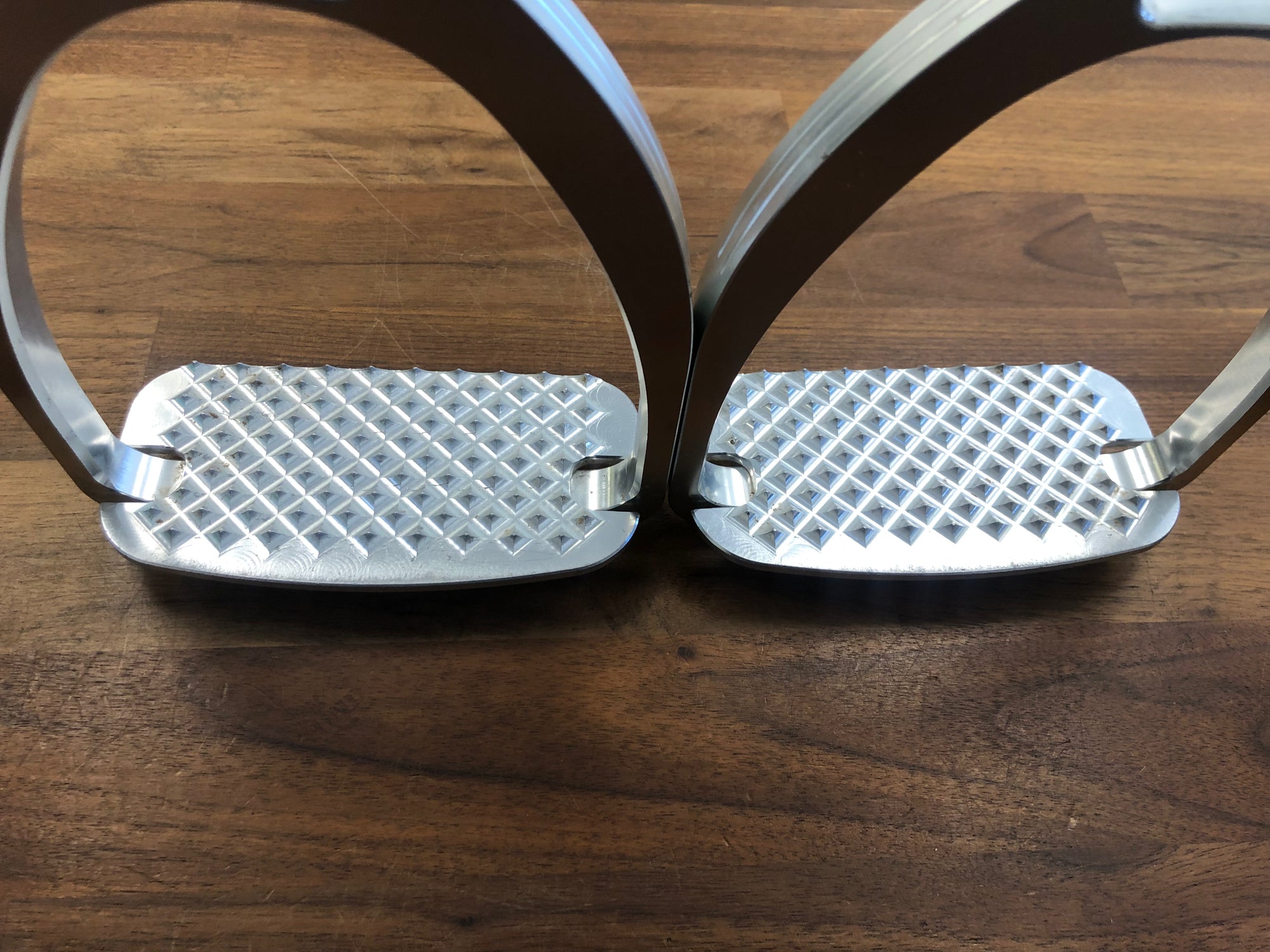 Fine Used Tech Sienna Stirrup Irons