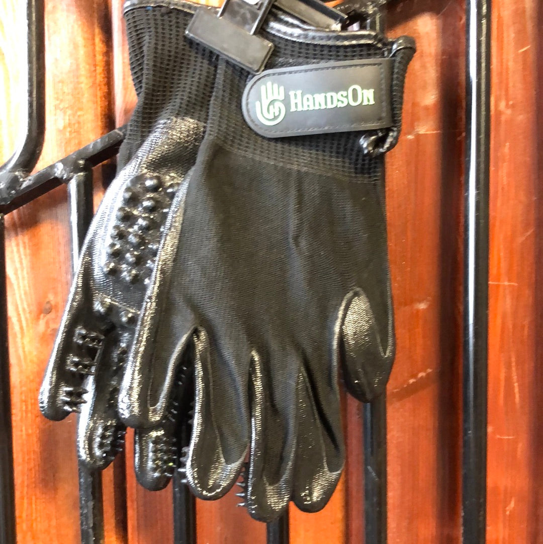 Fine Used Hands-On Grooming Gloves (M)