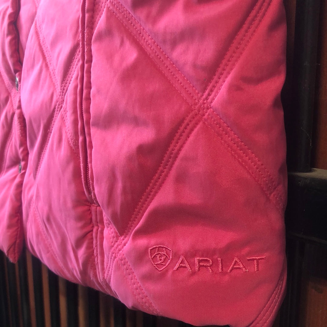 Fine Used Ariat Ladies Vest (Large)
