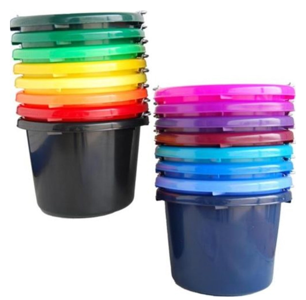 Fortiflex Flat Back Bucket 8qt | Horse & Hound Tack Shop